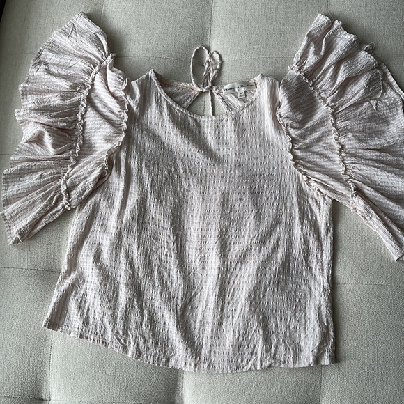 Chelsea & Theodore top with wide ruffled sleeves. Size small. - Picture 5 of 16
